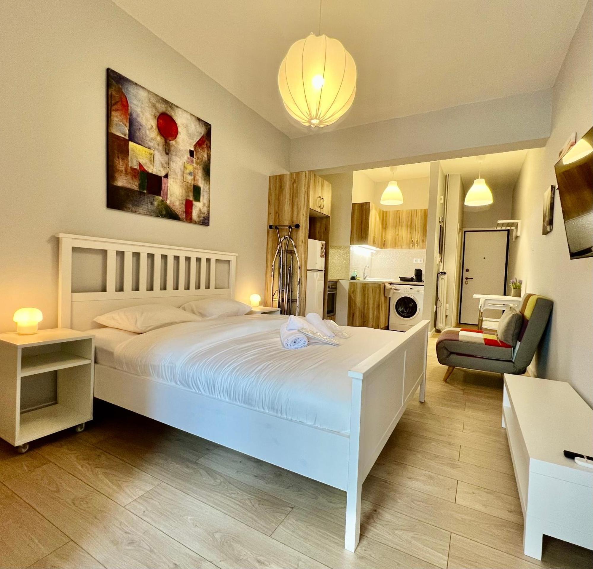 Luxe Center Flat #2